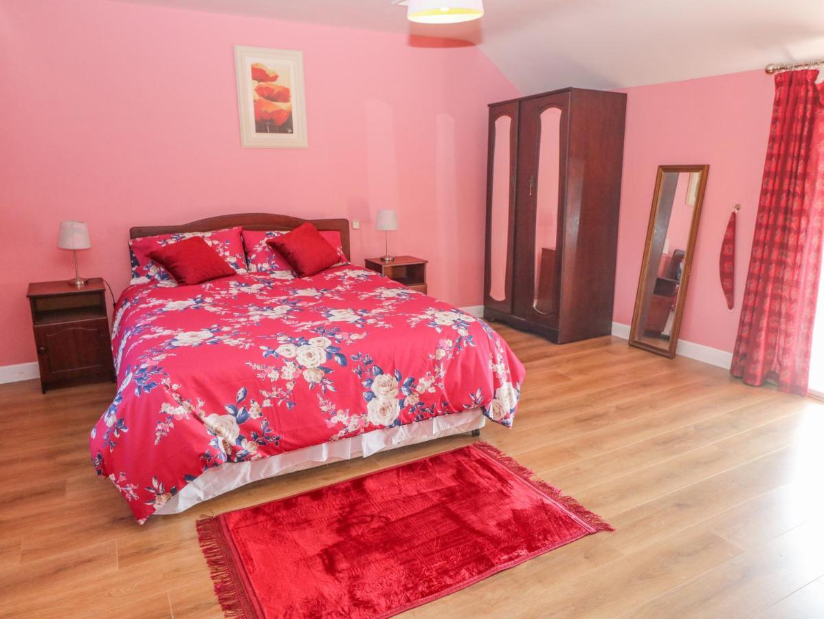 Gleann Griannmhar Villa รอสคาร์เบอรี ภายนอก รูปภาพ