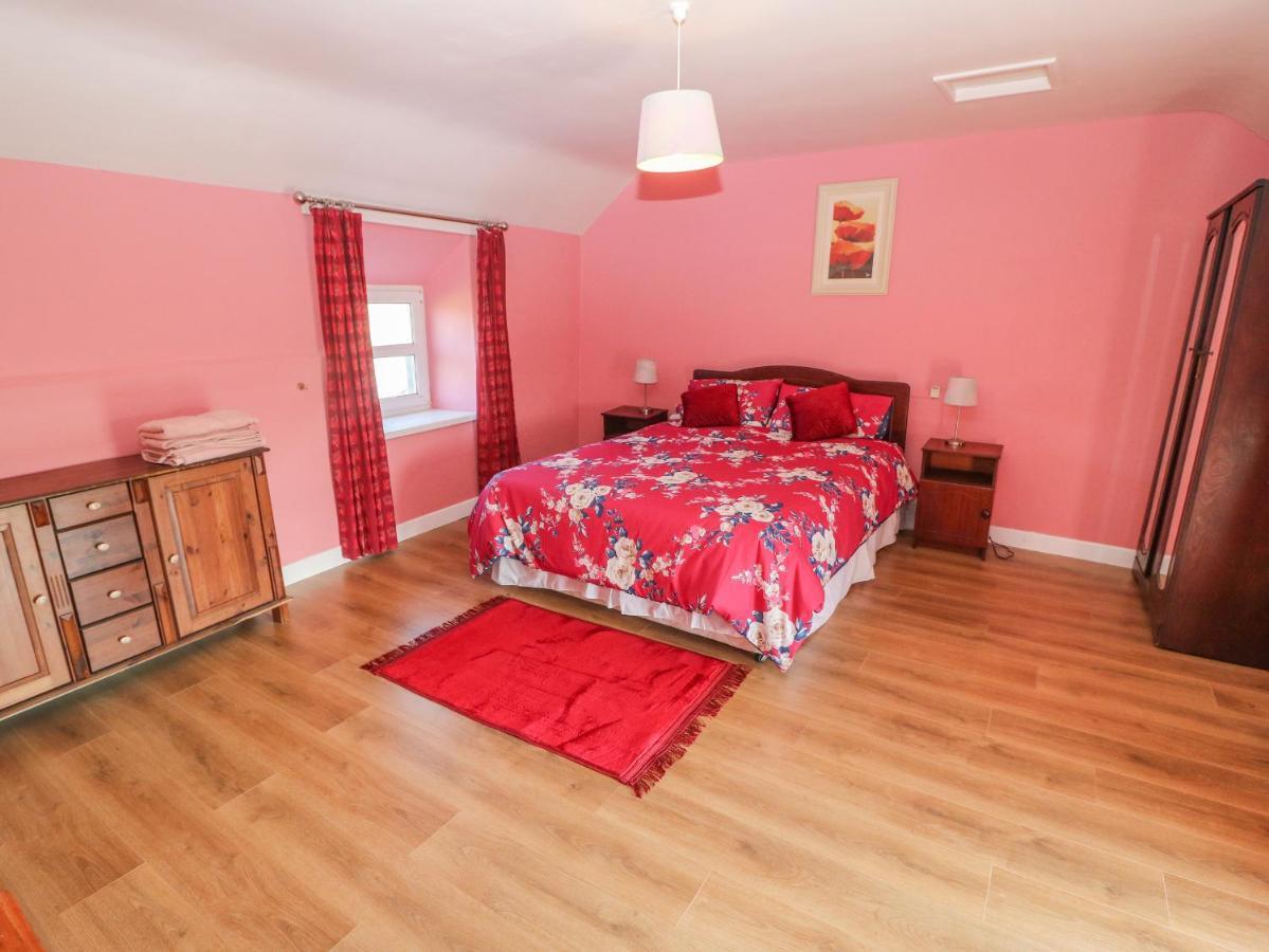 Gleann Griannmhar Villa รอสคาร์เบอรี ภายนอก รูปภาพ