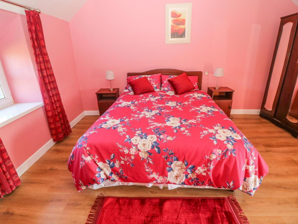 Gleann Griannmhar Villa รอสคาร์เบอรี ภายนอก รูปภาพ
